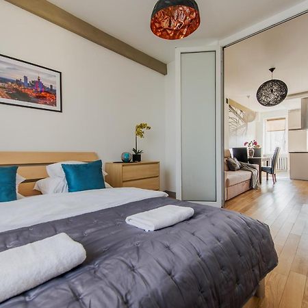Dworzec Centralny P&O Serviced Apartments Warschau Exterior foto